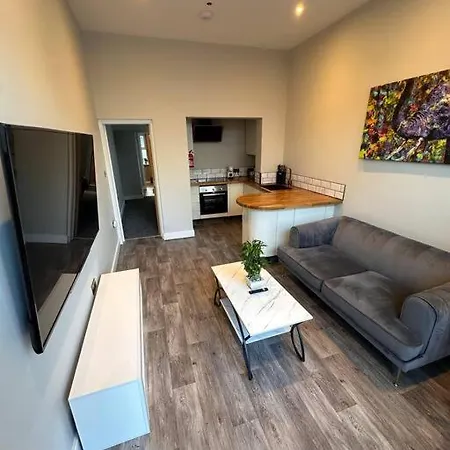 Luxurious 1 Bedroom Apartment With Secure Garden Old Colwyn Exterior photo